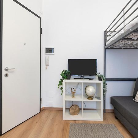 I Host Apartment - Alessi 10 Milan Extérieur photo