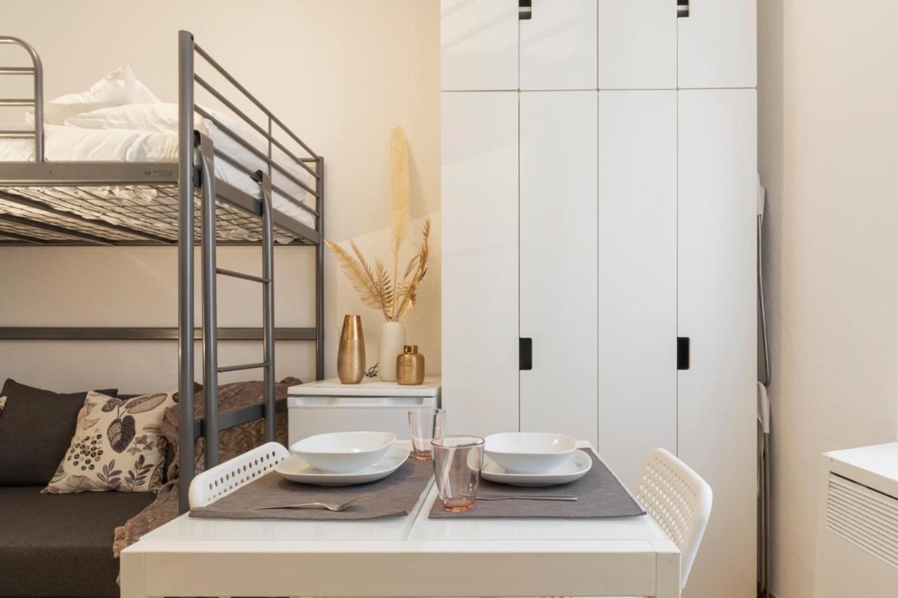 I Host Apartment - Alessi 10 Milan Extérieur photo