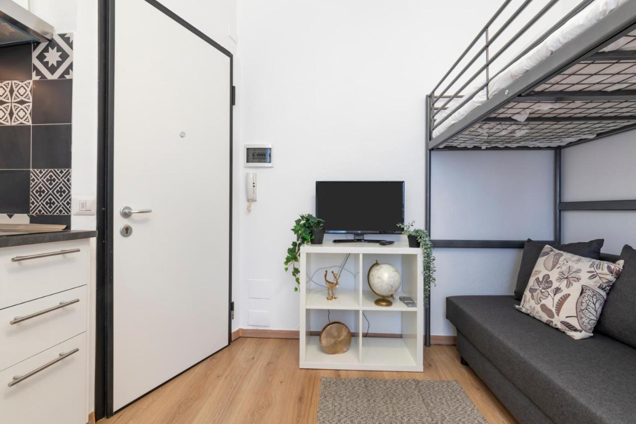 I Host Apartment - Alessi 10 Milan Extérieur photo
